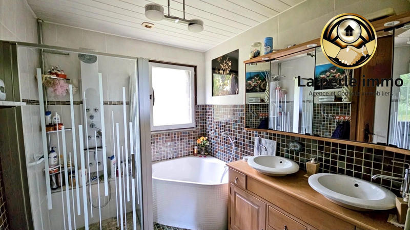 Maison - 161 m² - 5 pièces