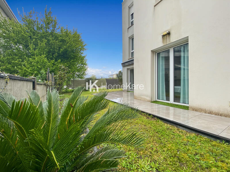 Appartement - 83 m² - 4 pièces