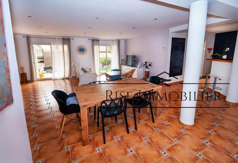 Maison - 147 m² - 6 pièces