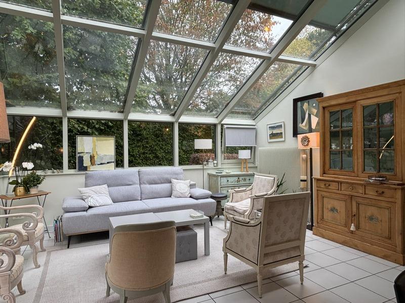 Propriété - 237 m² - 11 pièces