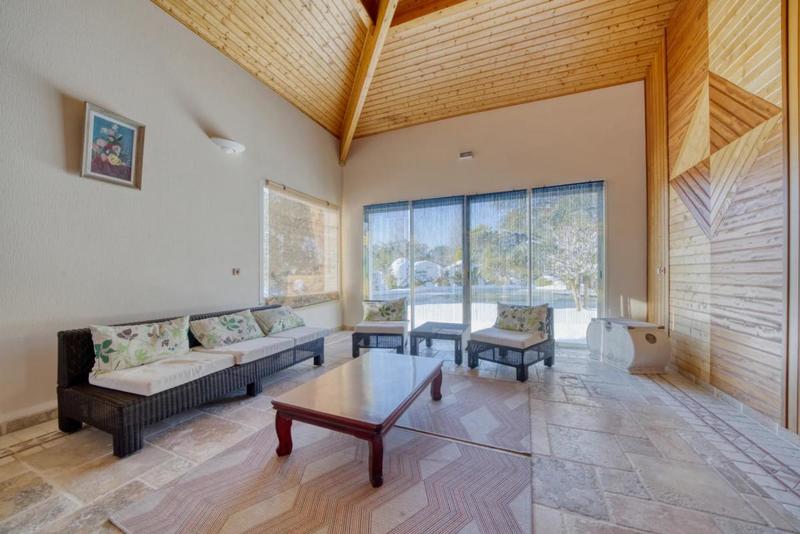 Propriété - 600 m² - 11 pièces