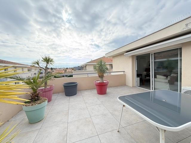 Appartement - 84 m² - 2 pièces