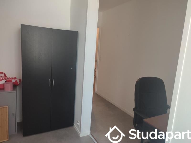 Chambre - 10 m² - 1 pièce