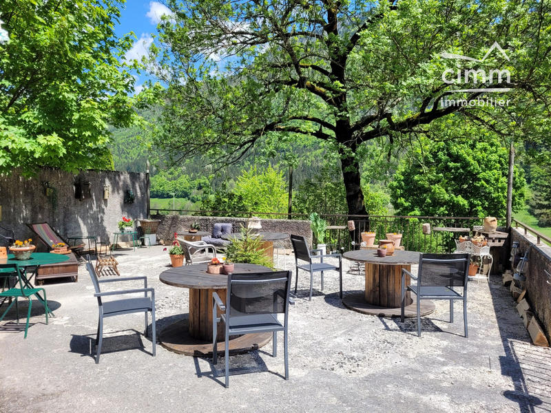 Local commercial - 354 m²