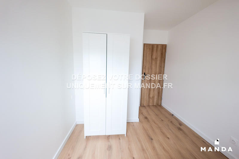 Chambre - 14 m² - 7 pièces