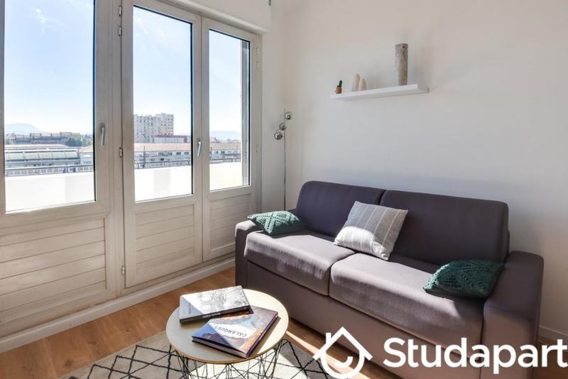 Chambre - 12 m² - 1 pièce