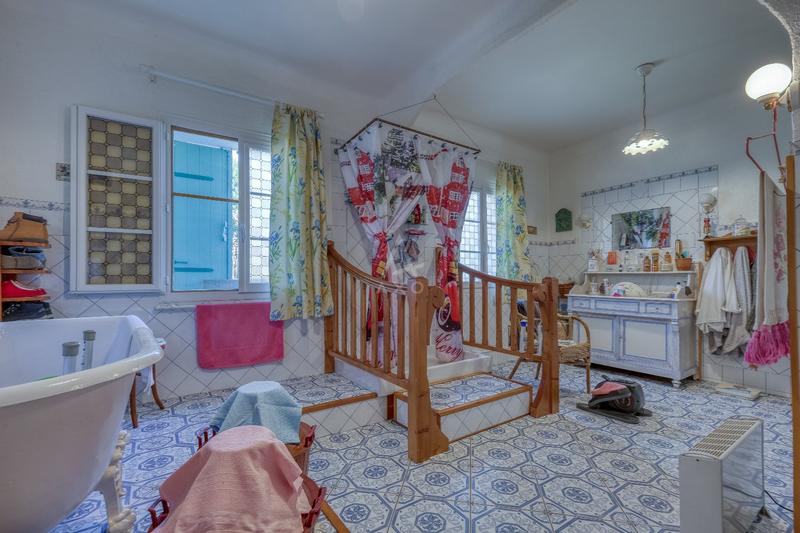 Viager - Maison - 316 m² - 8 pièces