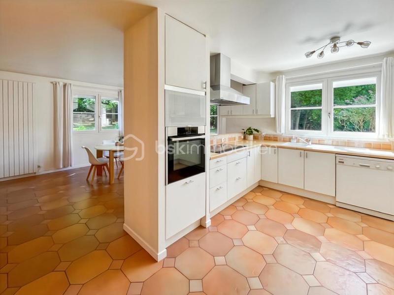 Demeure - 278 m² - 8 pièces