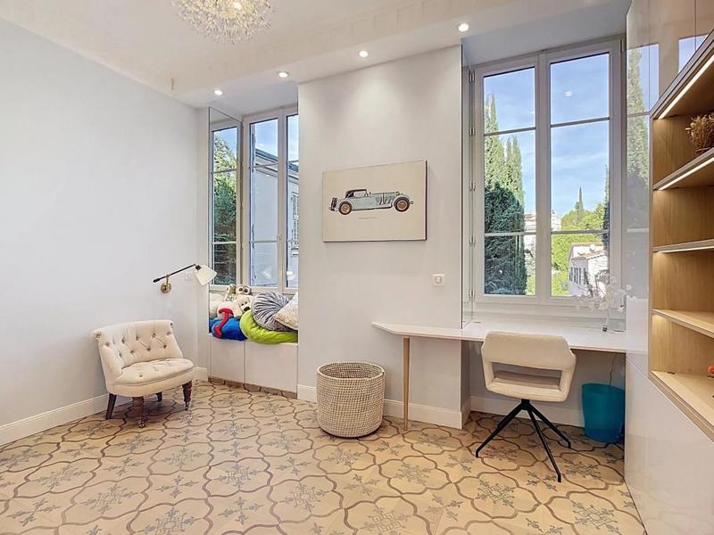 Appartement - 121 m² - 4 pièces