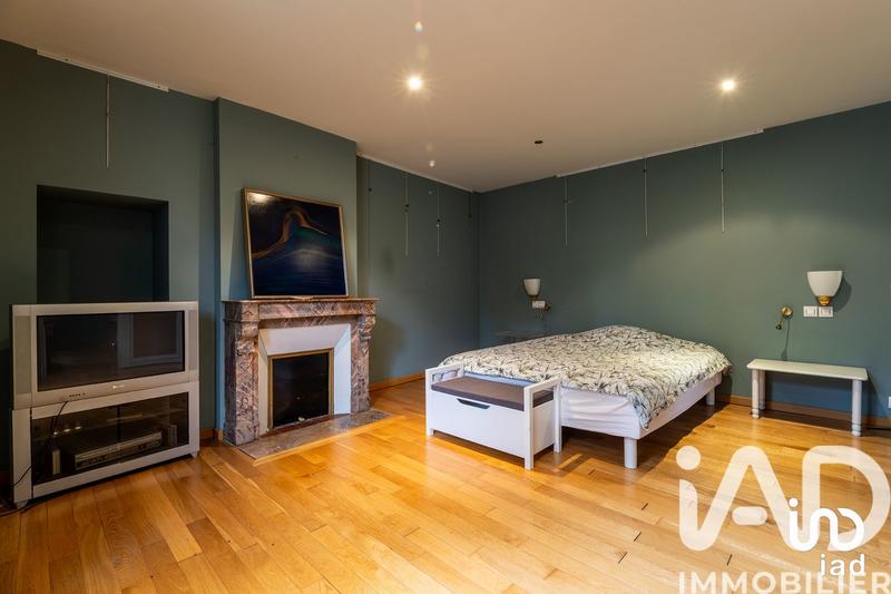 Maison - 280 m² - 13 pièces