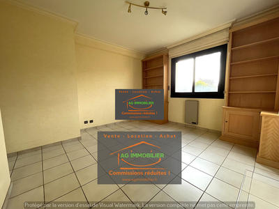 Maison - 177 m² - 6 pièces