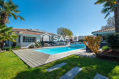 Maison - 141 m² - 5 pièces