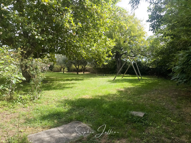 Mas - 273 m² - 8 pièces