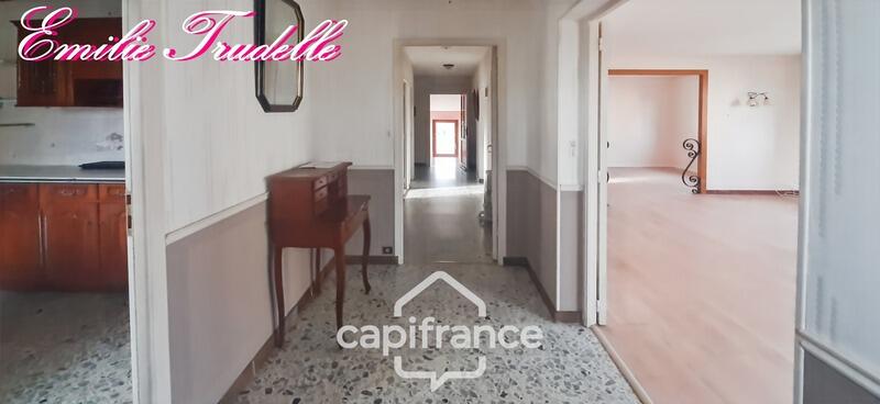 Maison - 180 m² - 6 pièces