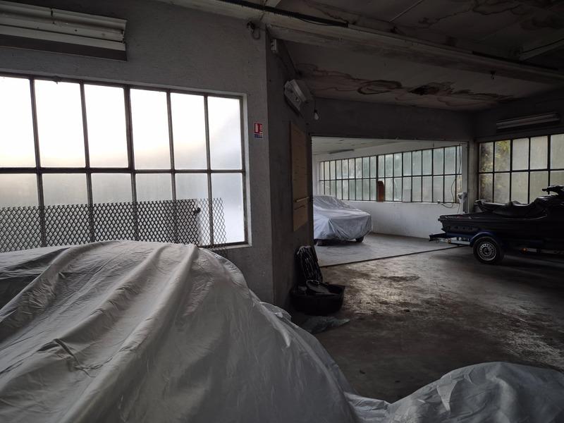 Entrepôt - 90 m² - 1 pièce