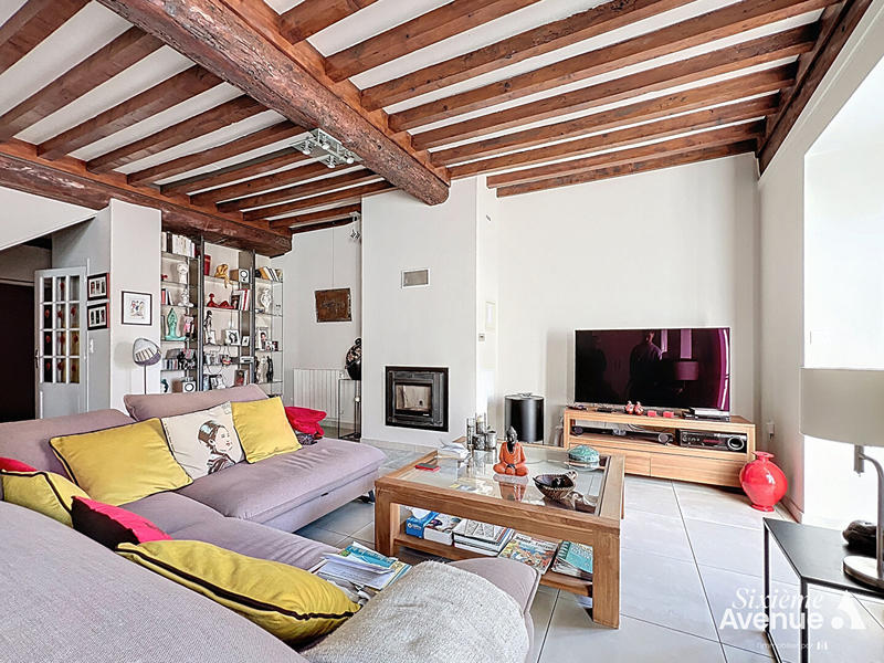 Appartement - 160 m² - 6 pièces