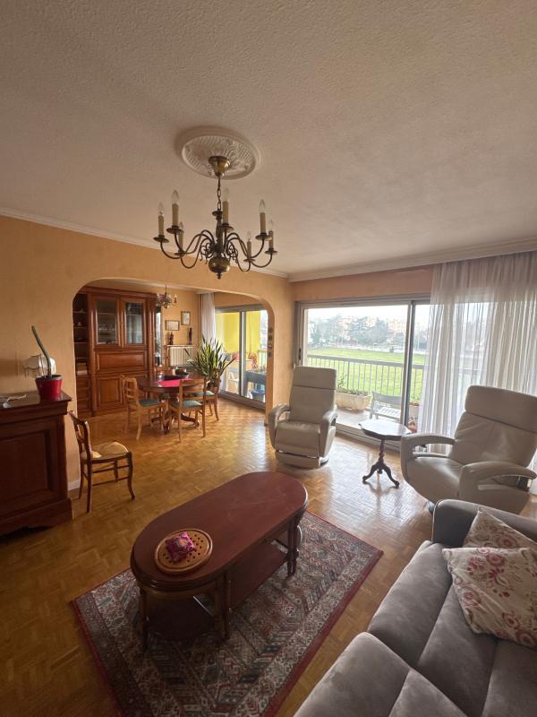 Appartement - 84 m² - 3 pièces