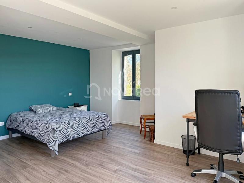 Propriété - 310 m² - 8 pièces