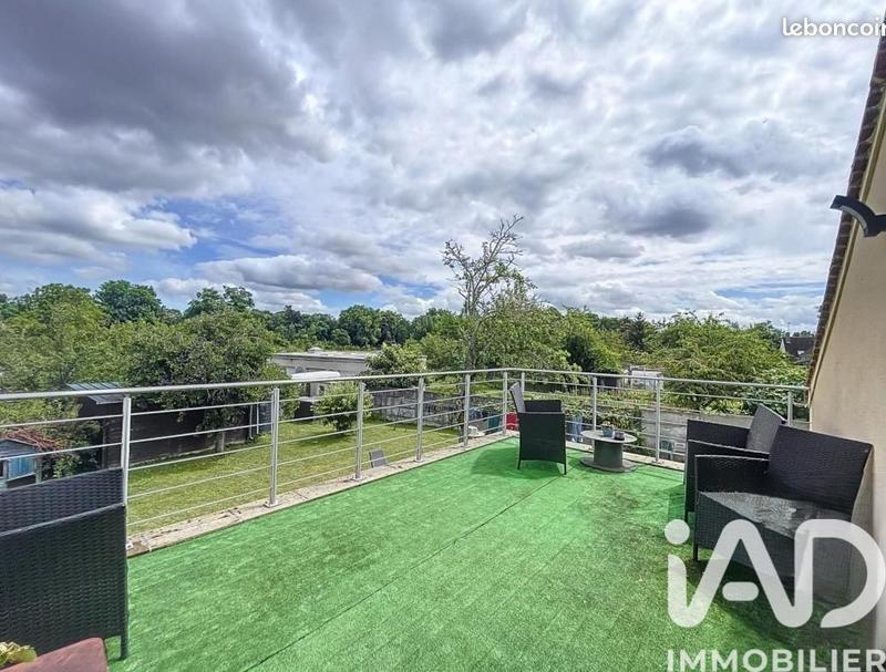 Maison - 123 m² - 6 pièces