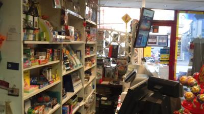 Presse / Tabac - 90 m² - 3 pièces