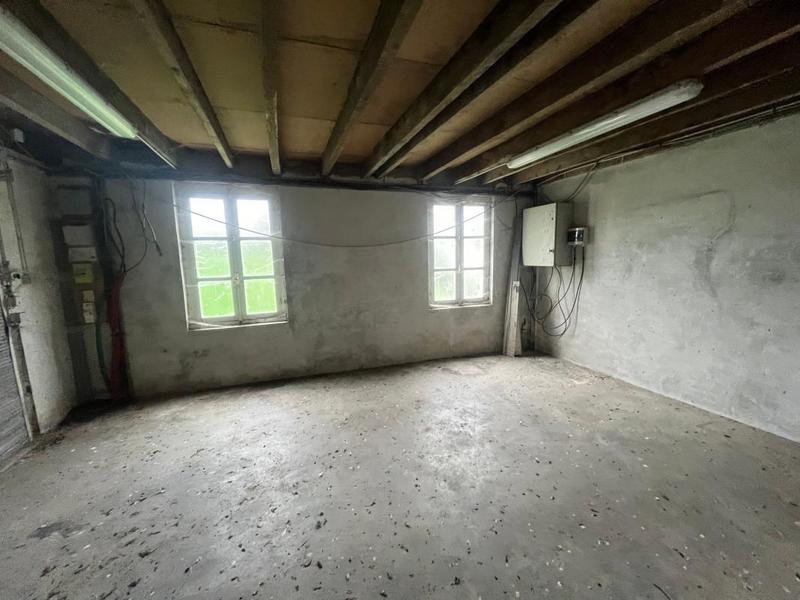 Maison - 220 m² - 5 pièces