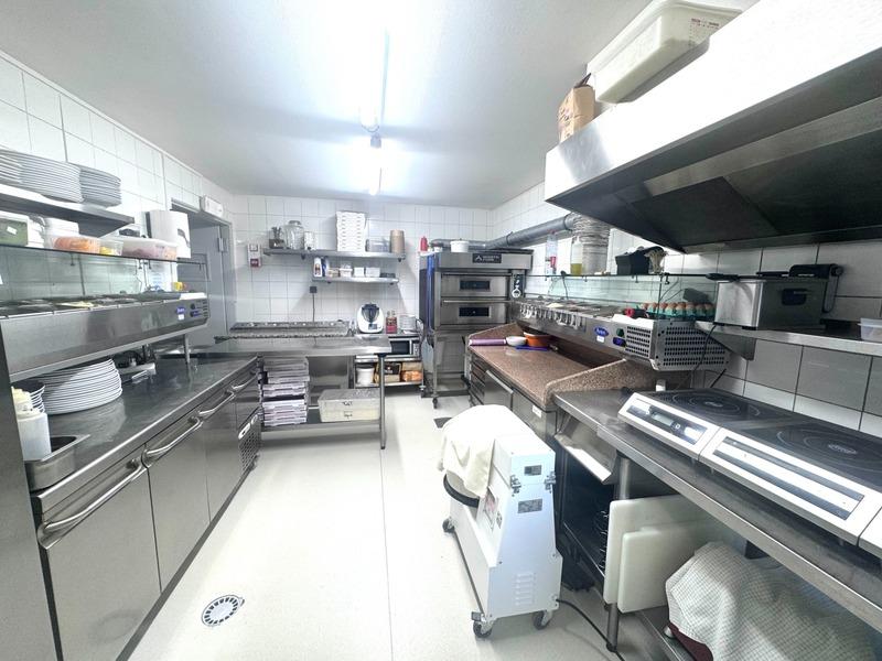 Fonds de commerce - 235 m²