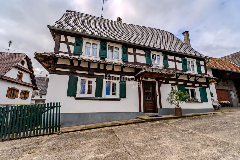 Maison - 162 m² - 6 pièces