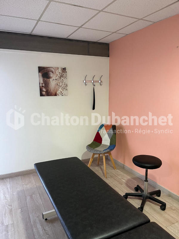 Local commercial - 60 m² - 2 pièces