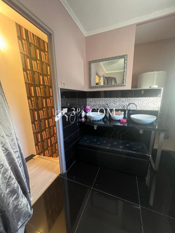 Maison - 130 m² - 6 pièces