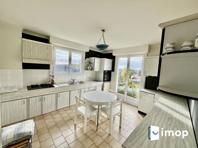 Maison - 168 m² - 7 pièces