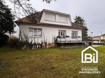 Maison - 151 m² - 7 pièces