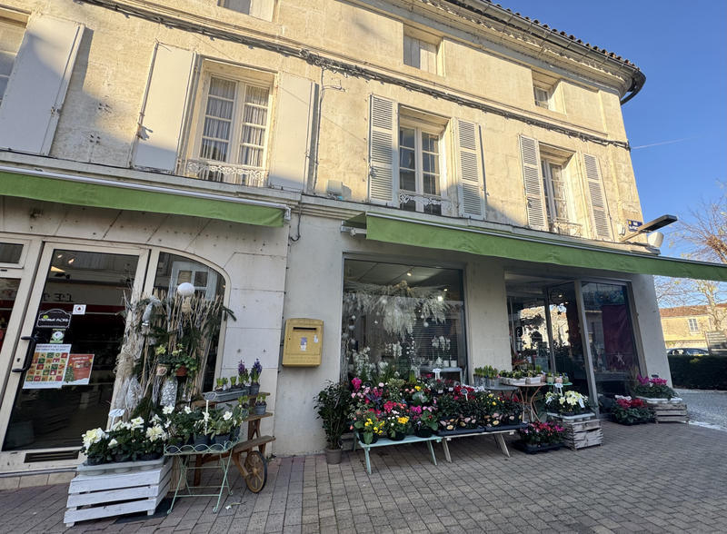 Fonds de commerce - Local commercial - 100 m²