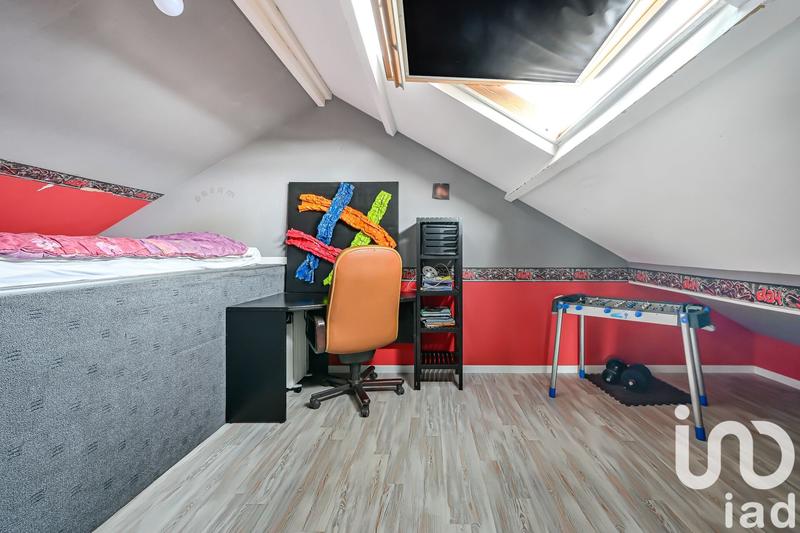 Maison - 240 m² - 11 pièces