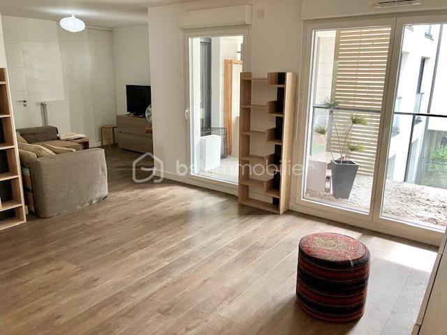 Appartement - 84 m² - 4 pièces