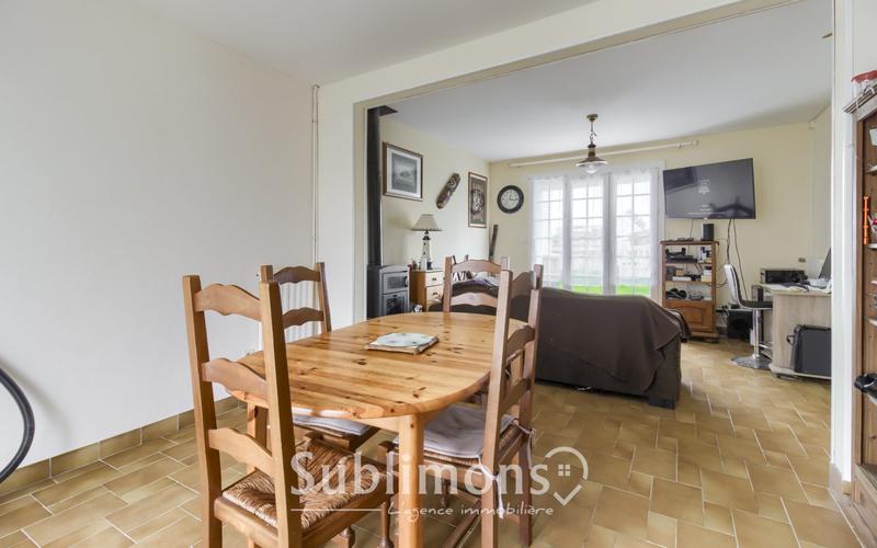 Maison - 90 m² - 4 pièces