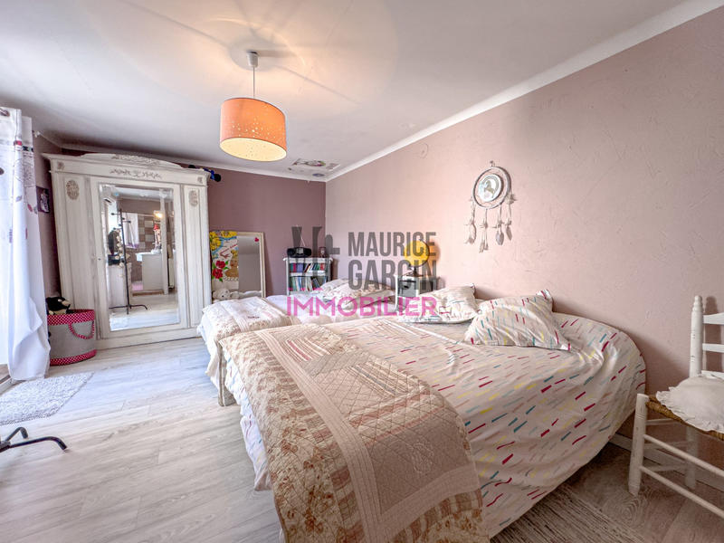 Maison - 165 m² - 6 pièces