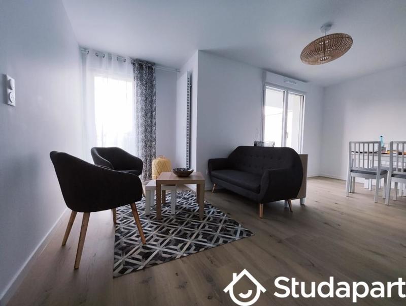 Chambre - 10 m² - 1 pièce