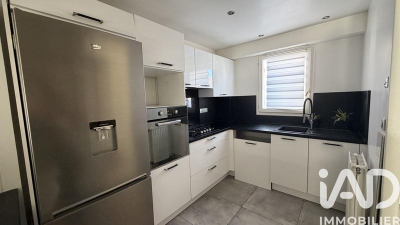 Maison - 96 m² - 5 pièces