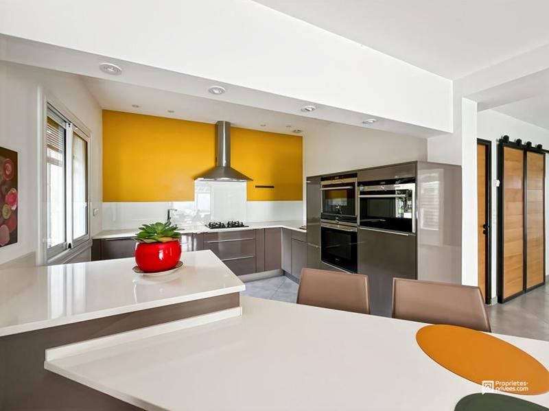 Maison - 135 m² - 6 pièces