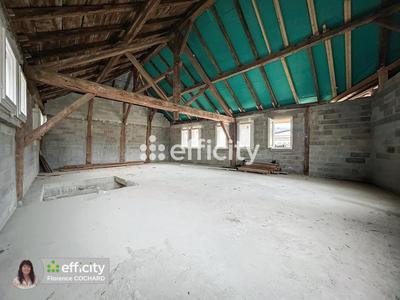 Maison - 180 m² - 2 pièces