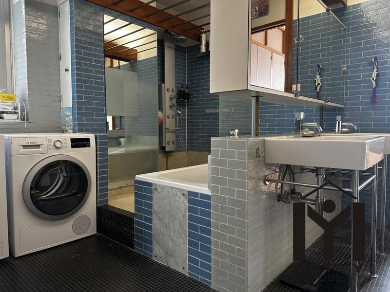 Appartement - 130 m² - 5 pièces