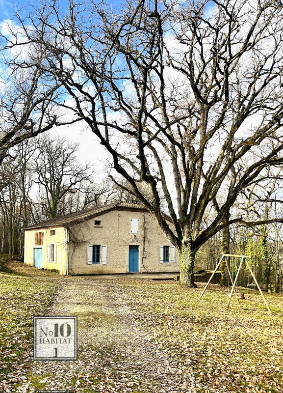 Maison - 210 m² - 6 pièces