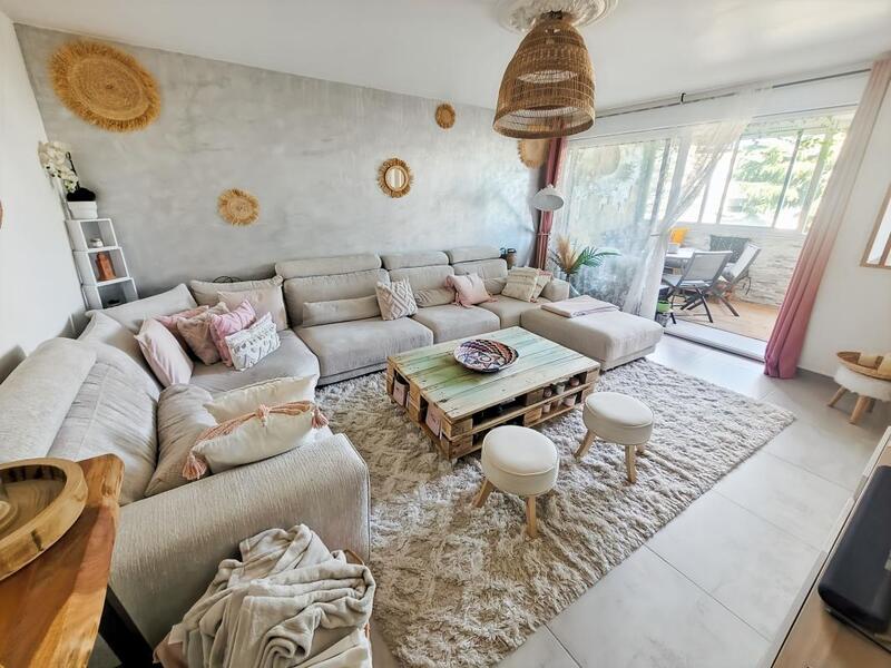 Appartement - 82 m² - 4 pièces