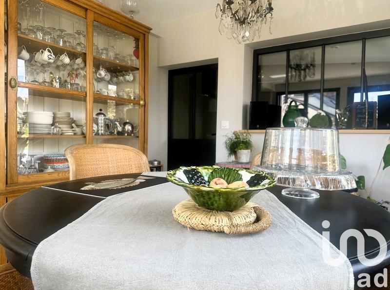 Maison - 134 m² - 8 pièces