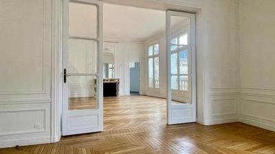 Appartement - 187 m² - 5 pièces