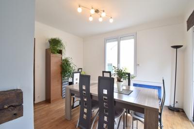 Maison - 144 m² - 5 pièces