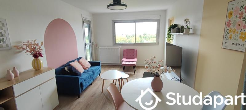 Chambre - 11 m² - 1 pièce