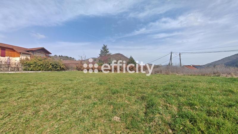 Terrain constructible - 560 m²