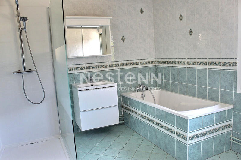 Maison - 160 m² - 9 pièces