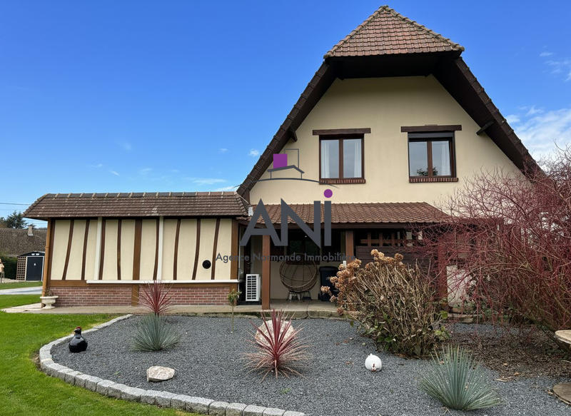 Maison - 204 m² - 7 pièces